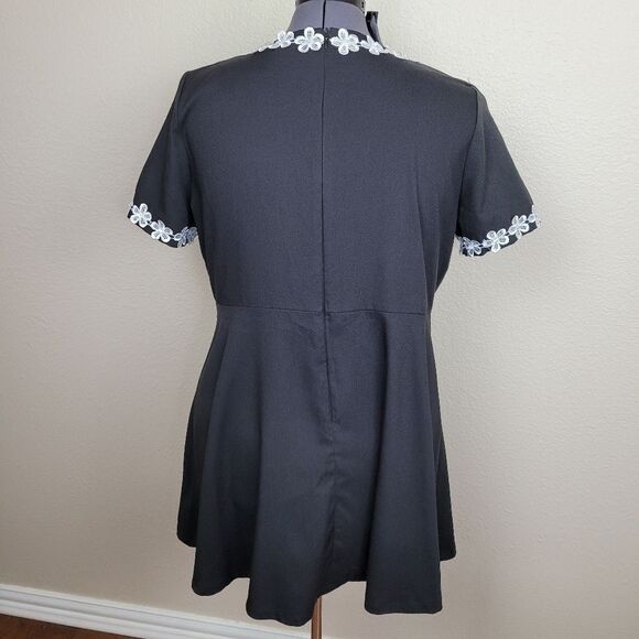 AX Paris Curve Black Mini Dress with White Floral Embroidered Collar US20 (2818) - Picture 3 of 6